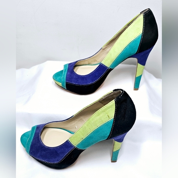 Size 5.5 INC International Concepts Heels - Picture 1 of 6